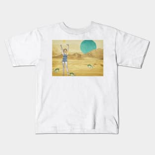 Retro Girl at Desert Kids T-Shirt